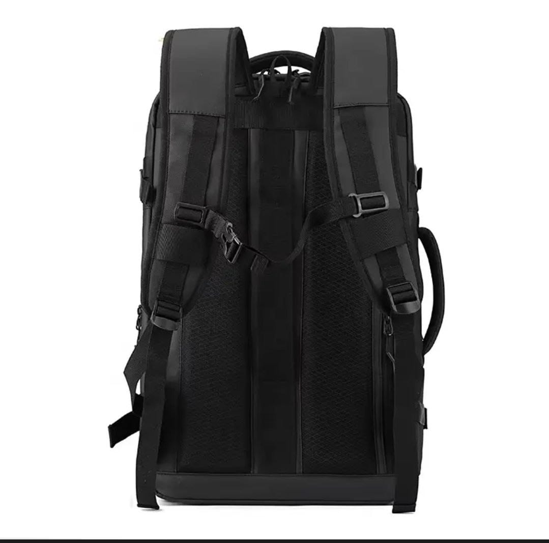 Sac à dos multifonction noir.