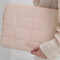 Pochette Ordinateur Matelassée – Élégance et Protection